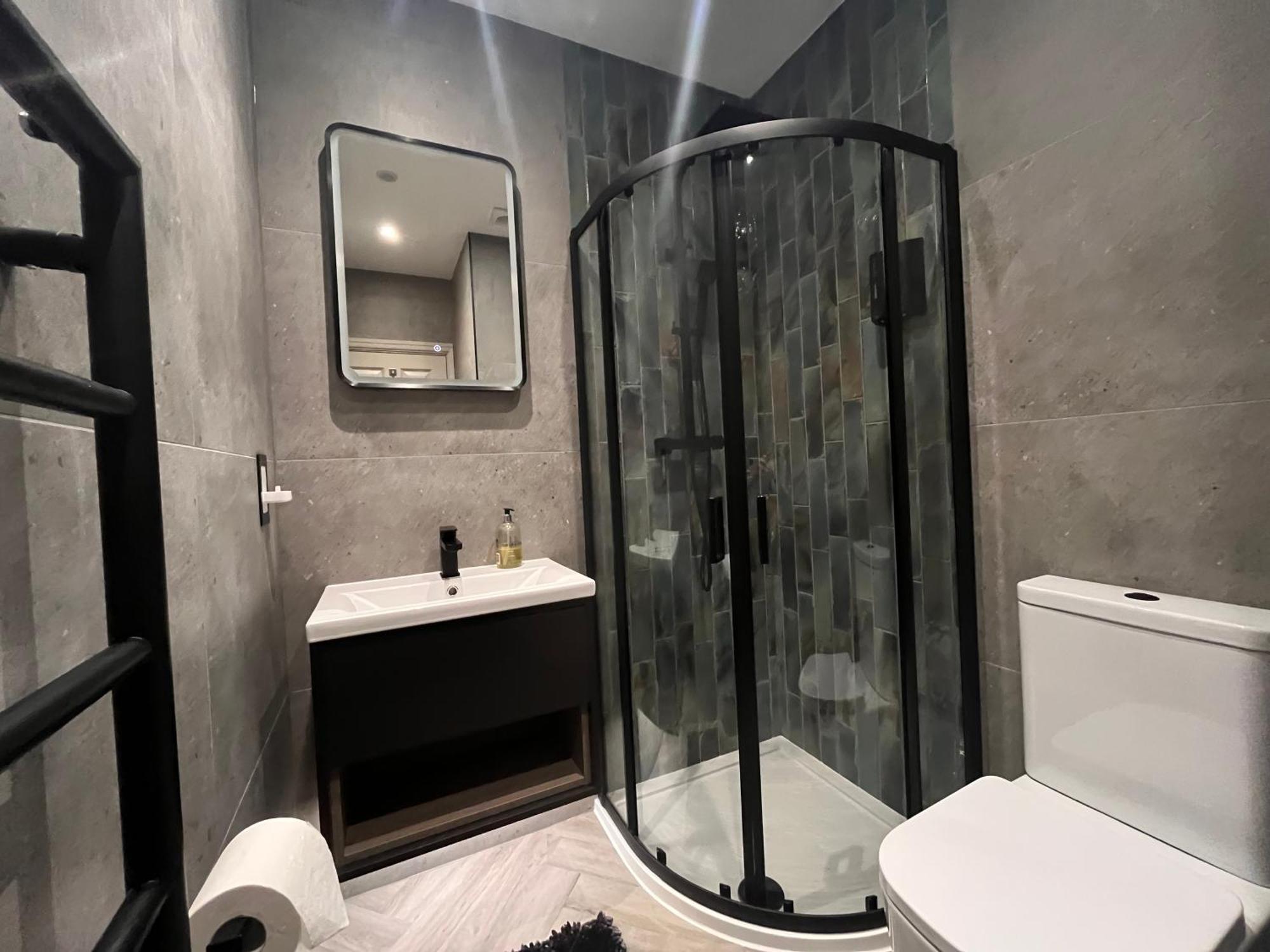 Central Private 1 Bed Flat 독서 외부 사진