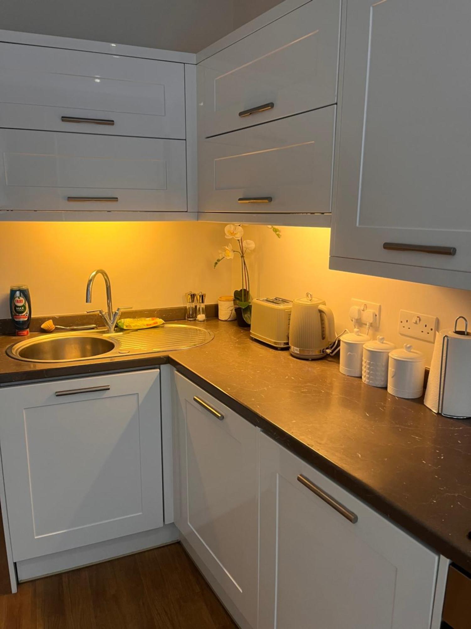 Central Private 1 Bed Flat 독서 외부 사진